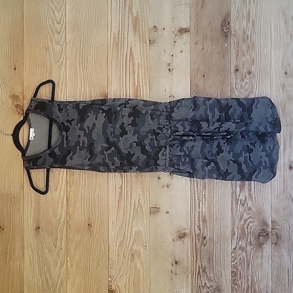 Sundry by Evereve Black Camo Racerback Dress Size 1 (Small) - Picture 1 of 7